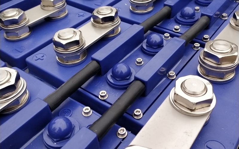 Batterie stockage maison autonome TOITOT